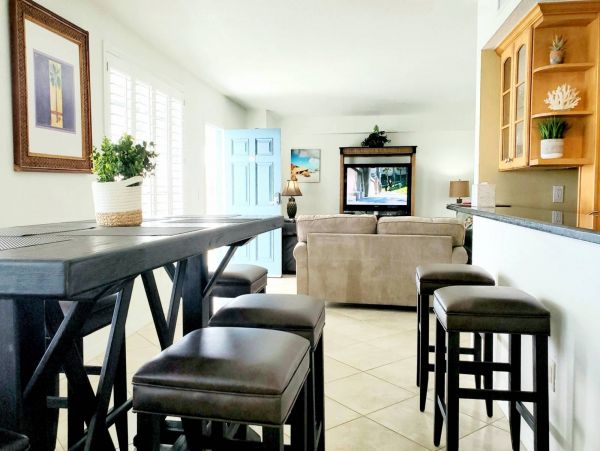 2 Bedroom Penthouse with gulf views.
