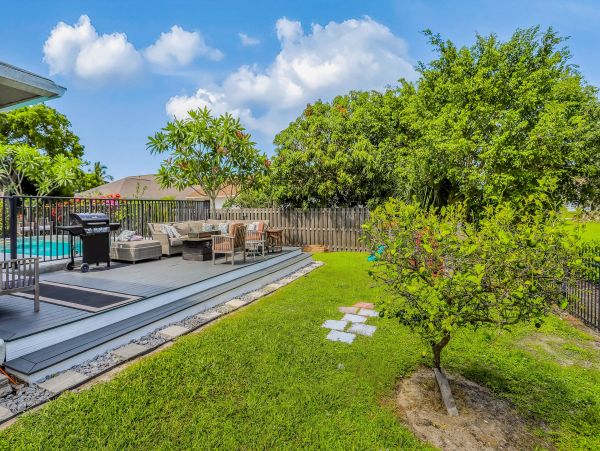 Marco Island Vacation Pool Home Five Bedrooms Sleeps 12