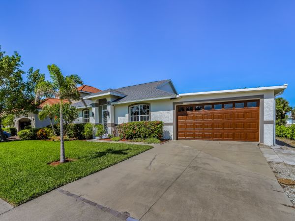 Marco Island Vacation Pool Home Five Bedrooms Sleeps 12