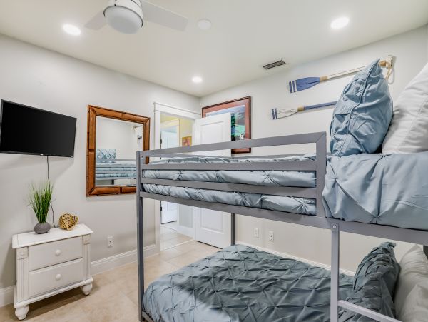 Marco Island Vacation Pool Home Five Bedrooms Sleeps 12