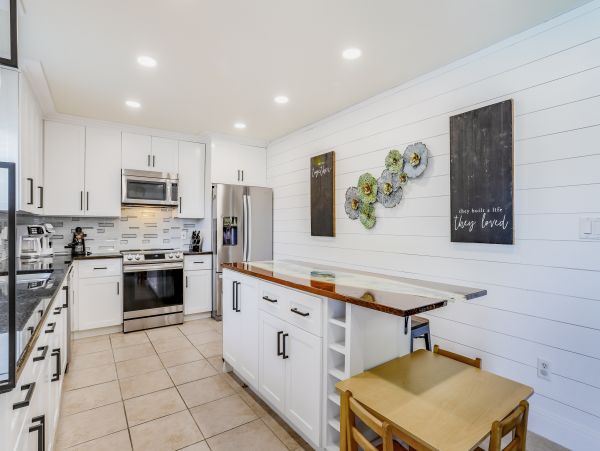 Marco Island Vacation Pool Home Five Bedrooms Sleeps 12