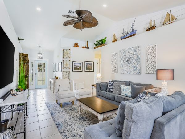 Marco Island Vacation Pool Home Five Bedrooms Sleeps 12