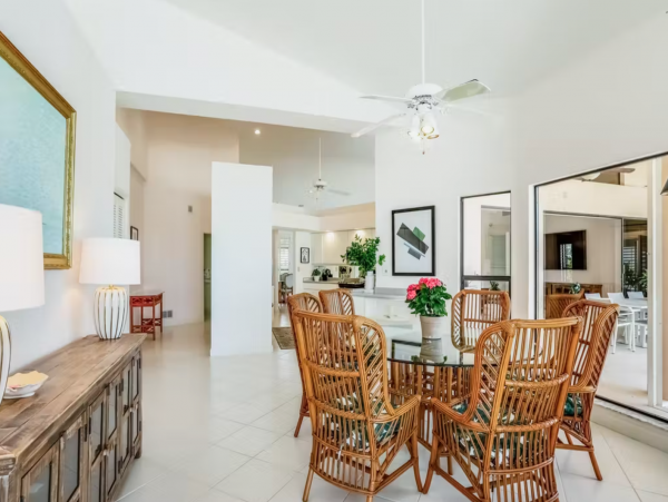 Bay Front Luxury Pool Residence in Marco Island 4 Bedrooms