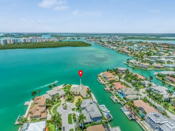 Bay Front Luxury Pool Residence in Marco Island 4 Bedrooms