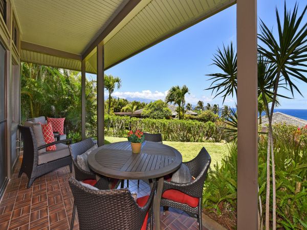 Ocean Views Kapalua Vacation Condo One Bedroom Sleeps 4