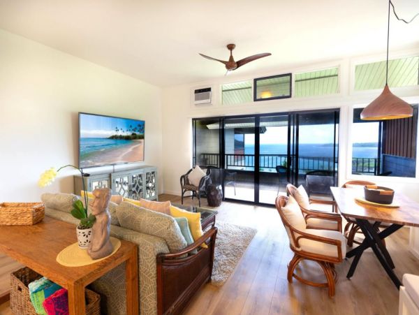 Kapalua Luxury Vacation Condo Sleeps 4 Partial Ocean Views