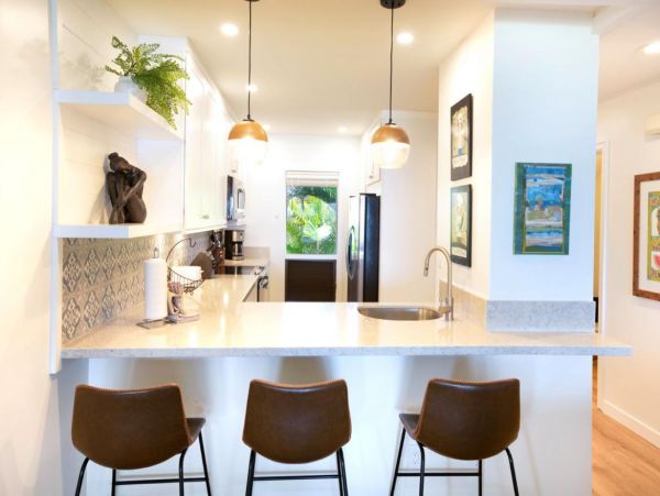 Kapalua Luxury Vacation Condo Sleeps 4 Partial Ocean Views