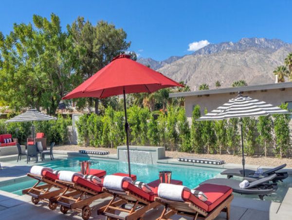 Palm Springs Home 1011806
