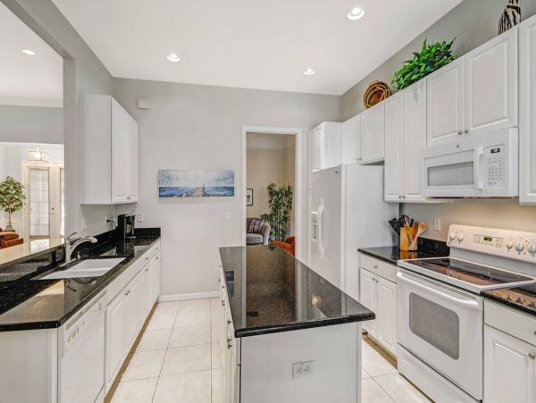 Fort Myers Home 1011817