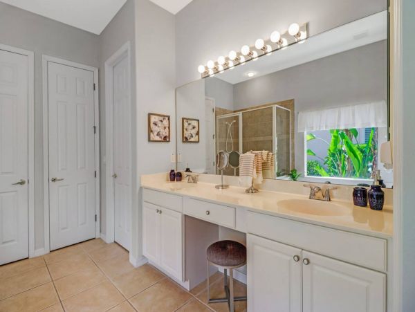 Fort Myers Home 1011817