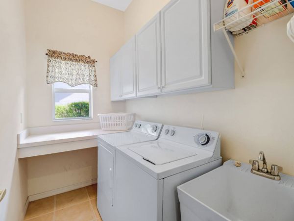 Fort Myers Home 1011817