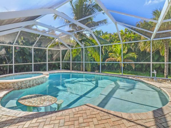 Fort Myers Home 1011823