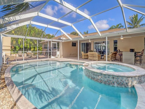 Fort Myers Home 1011823