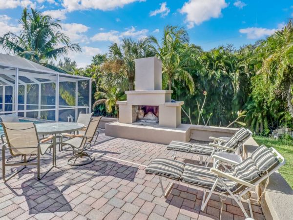 Fort Myers Home 1011823
