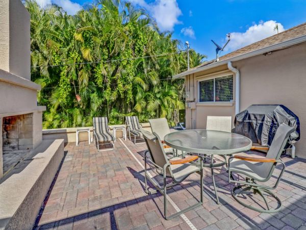 Fort Myers Home 1011823