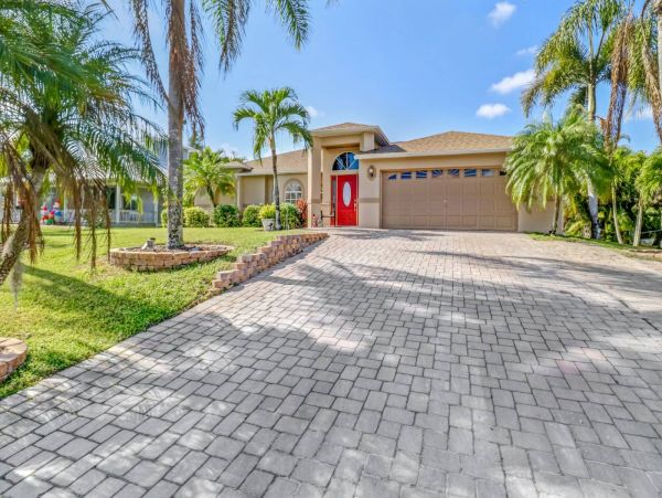 Fort Myers Home 1011823