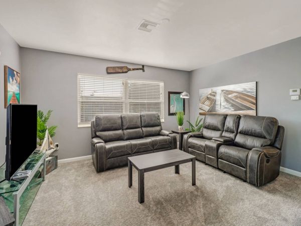 Two Bedroom Cottage Steps to the Beach in Fort Myers Beach