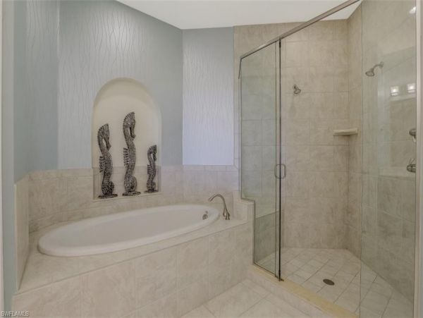 Bonita Springs Condo 1011854