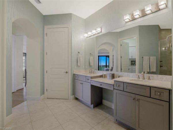 Bonita Springs Condo 1011854