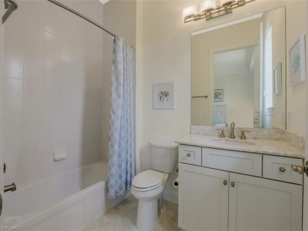 Bonita Springs Condo 1011854