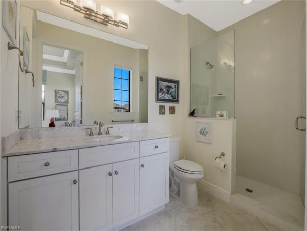 Bonita Springs Condo 1011854