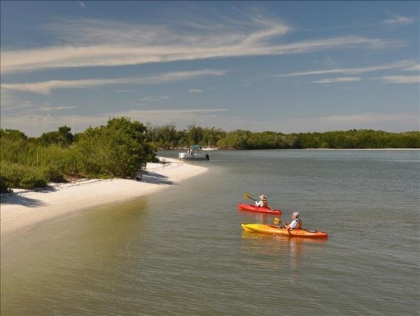 Bonita Springs Home 1011855