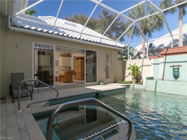 Bonita Springs Home 1011860