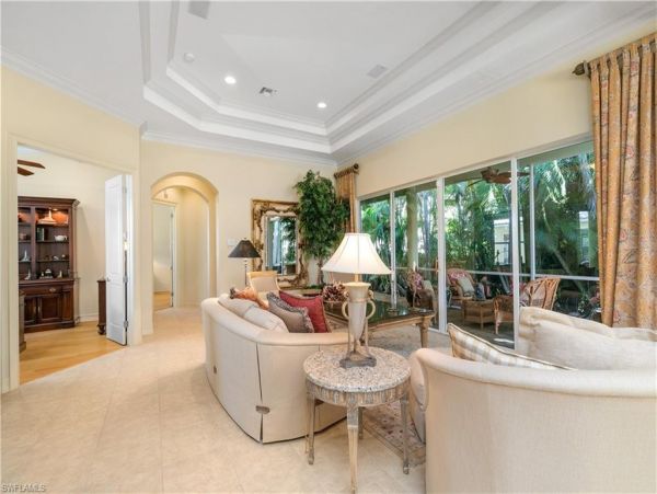 Bonita Springs Home 1011860