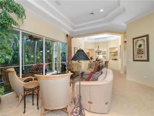 Bonita Springs Home 1011860