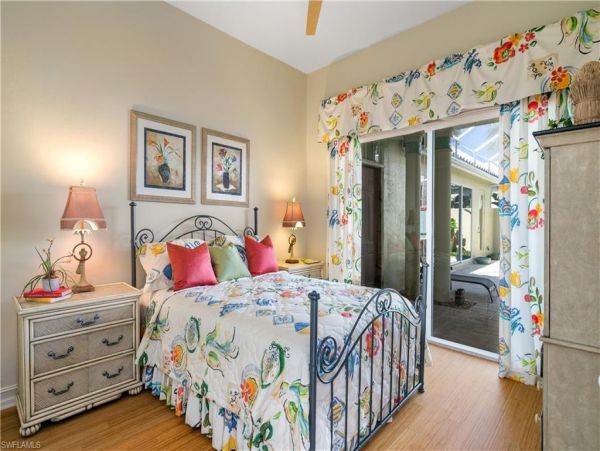 Bonita Springs Home 1011860