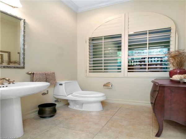 Bonita Springs Home 1011860