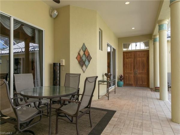 Bonita Springs Home 1011860