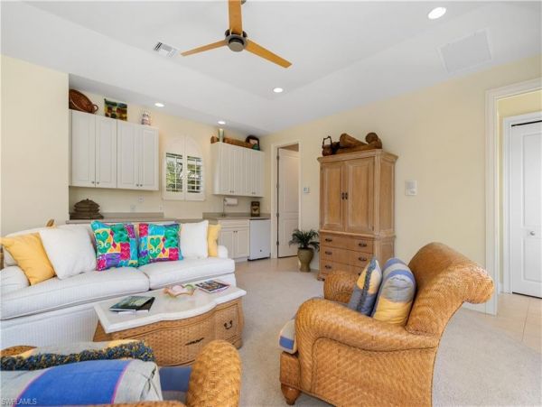 Bonita Springs Home 1011860