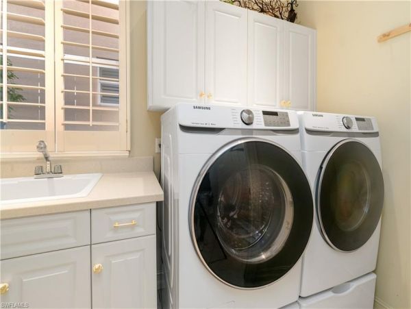 Bonita Springs Home 1011860