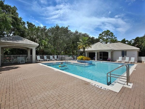 Bonita Springs Condo 1011861