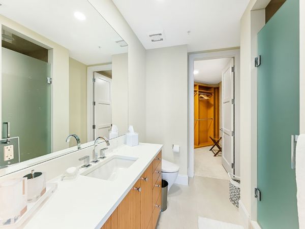 Bonita Bay Vacation Condo with 3 Bedrooms & 3 Balconies