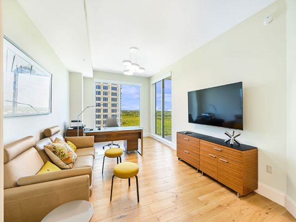 Bonita Bay Vacation Condo with 3 Bedrooms & 3 Balconies