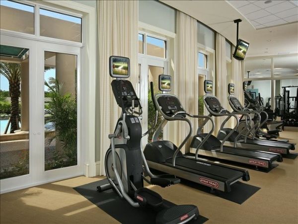 Bonita Bay Vacation Condo with 3 Bedrooms & 3 Balconies