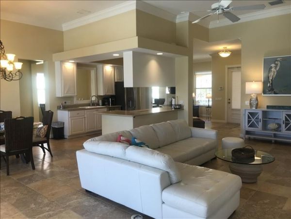 Bonita Springs Home 1011865