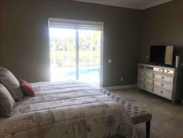 Bonita Springs Home 1011865