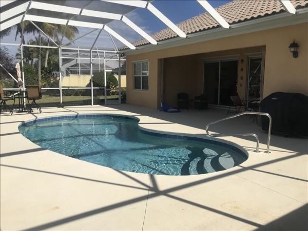 Bonita Springs Home 1011865