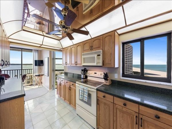 Clearwater Condo 1011877