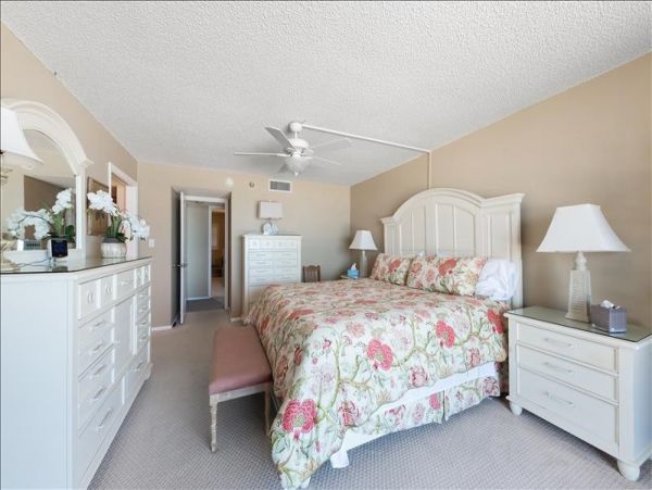 Clearwater Condo 1011877