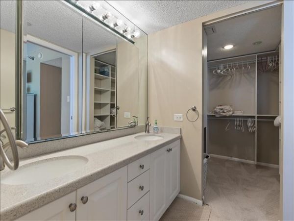 Clearwater Condo 1011877