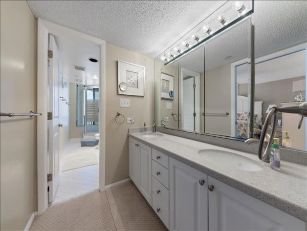 Clearwater Condo 1011877