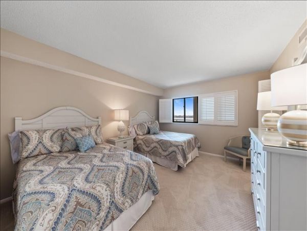Clearwater Condo 1011877