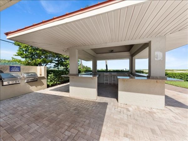 Clearwater Condo 1011877