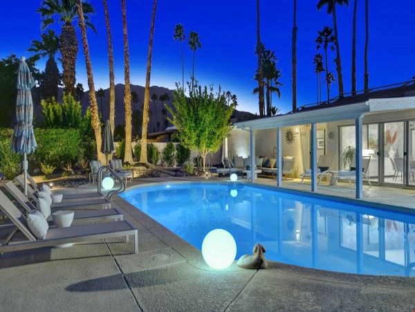 Palm Springs Home 1011884