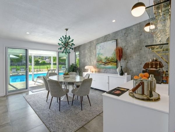 Palm Springs Home 1011884