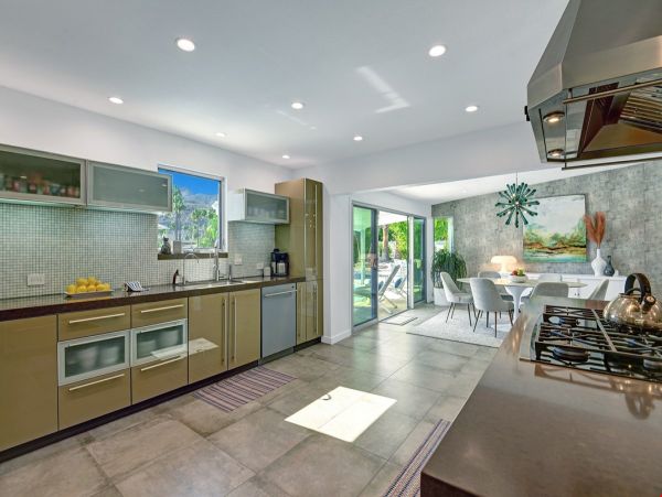Palm Springs Home 1011884